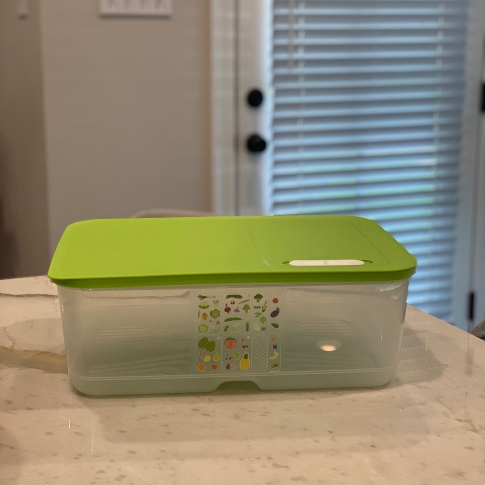 *NEW* Tupperware Bundle - Picture 5 of 6